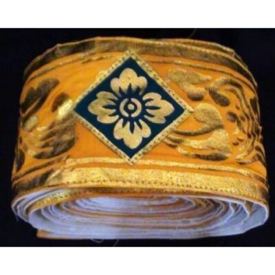 Sabuk Prada Kuning Panjang (gold-painted wrap-around)